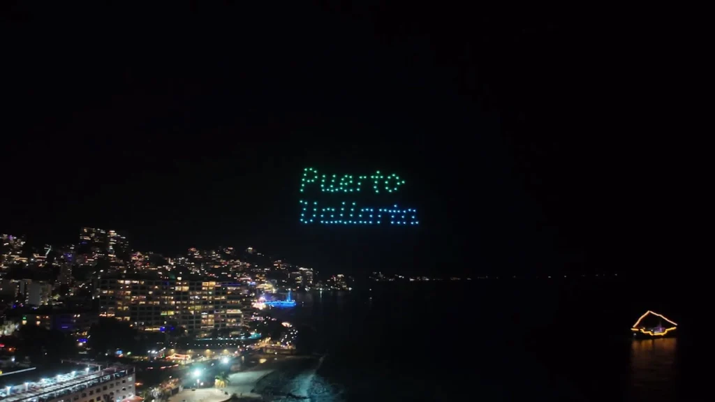 Evento de drones de fin de año en Puerto Vallarta