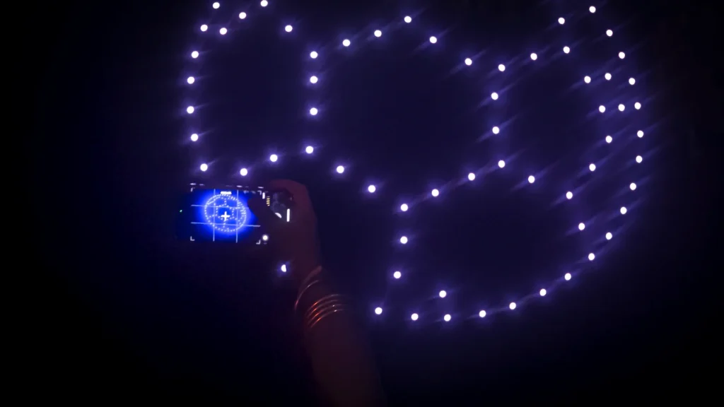 pelota en el cielo hecha con drones