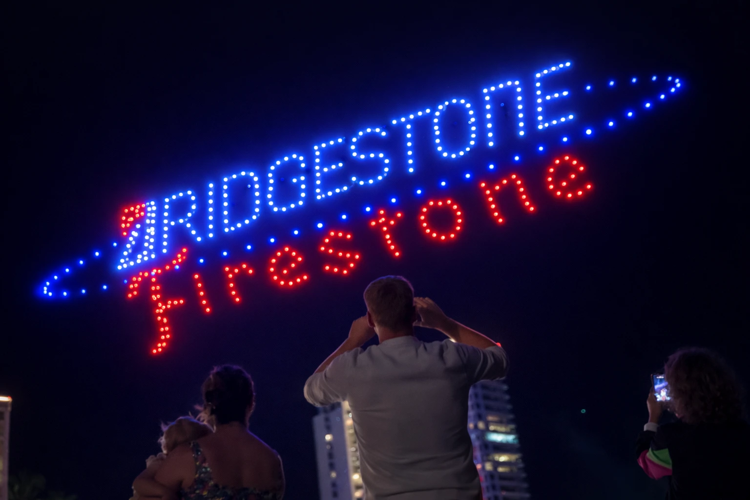 show-de-drones-bridgestone-firestone.webp